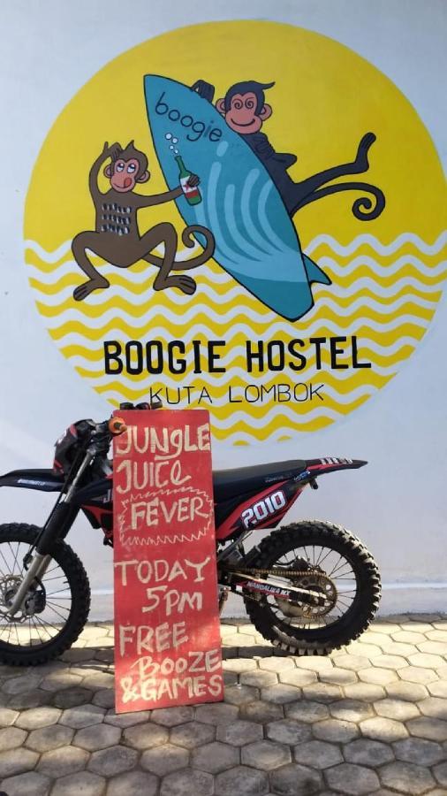 Boogie Hostel Kuta  外观 照片